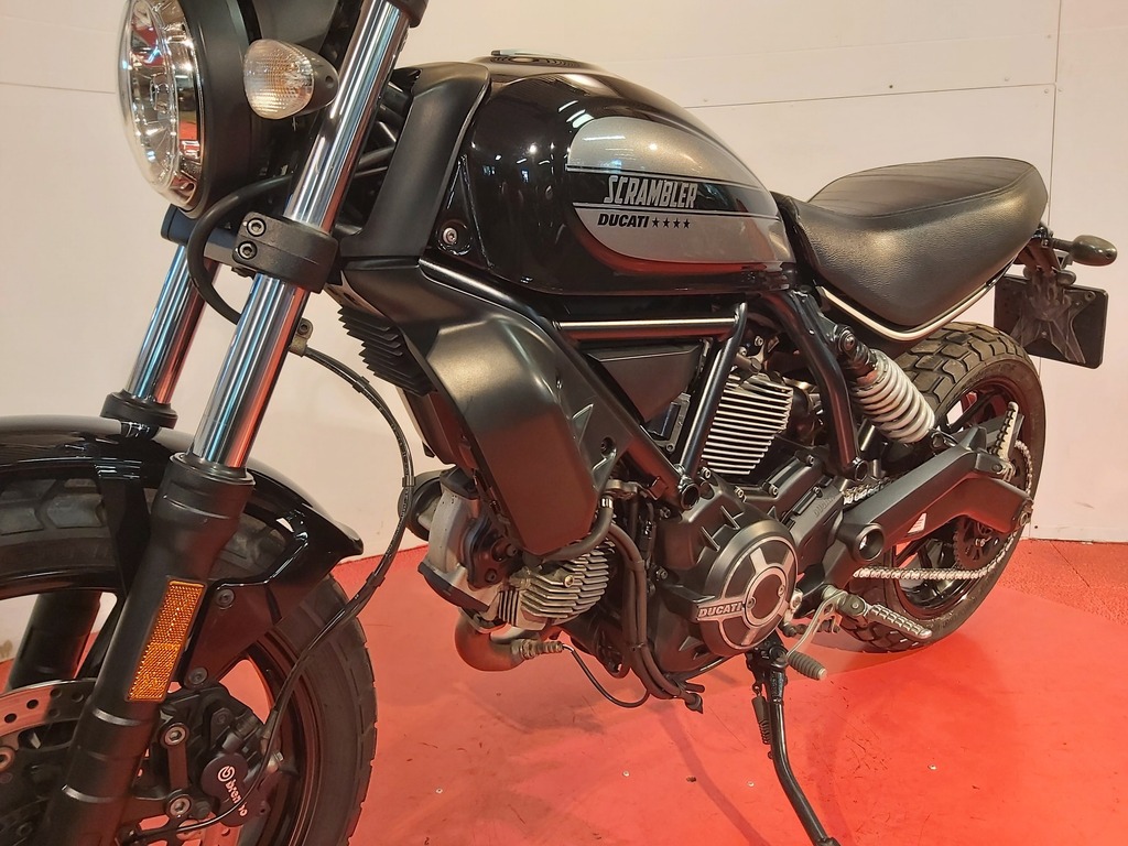 DUCATI SCRAMBLER SIXTY2