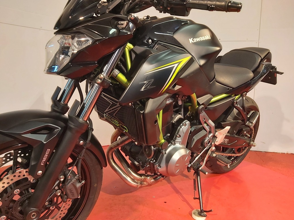 KAWASAKI Z650 ABS