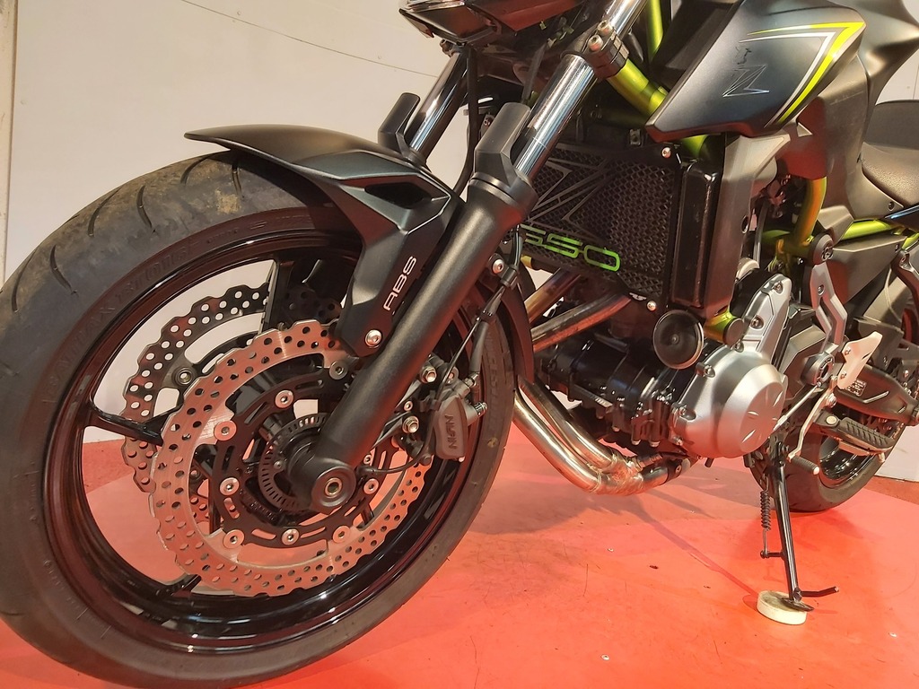 KAWASAKI Z650 ABS