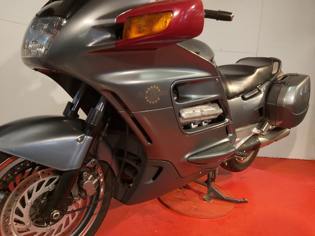 HONDA ST 1100 PAN EUROPEAN