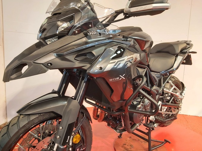 BENELLI TRK 502 X