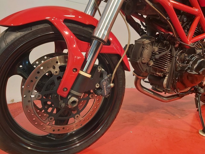 DUCATI MONSTER 695