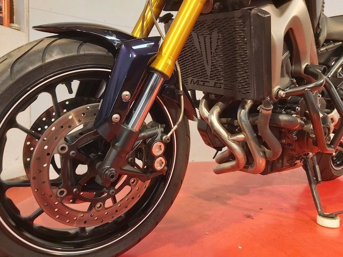 YAMAHA MT 09