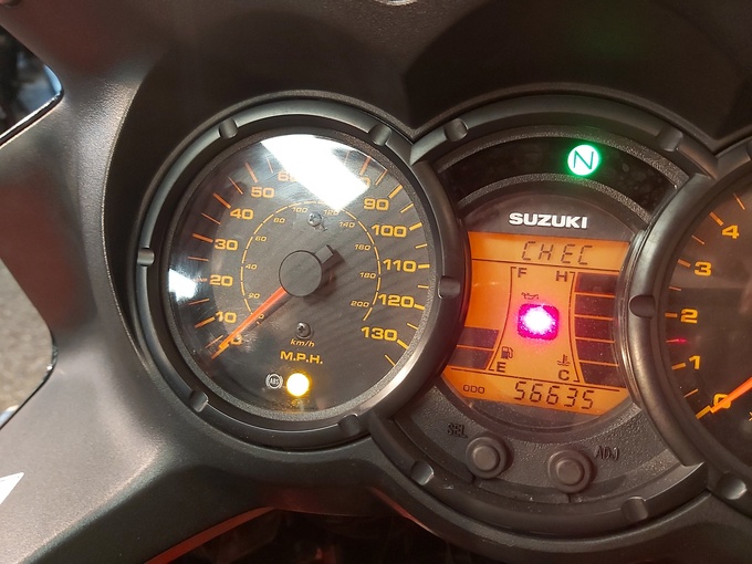 SUZUKI V-STROM DL 650 ABS