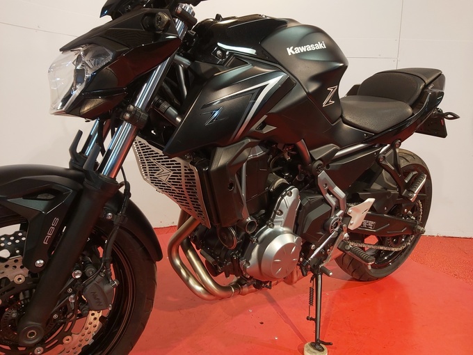 KAWASAKI Z650 ABS