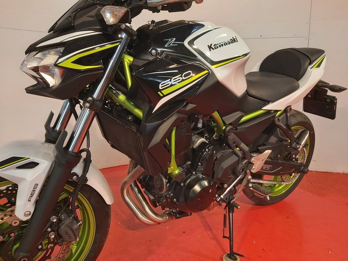 KAWASAKI Z650 ABS
